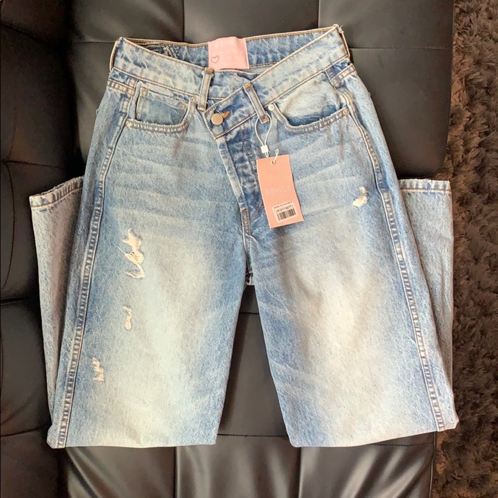 NWT Revice 90s Baby Extra Perks Wash Jeans